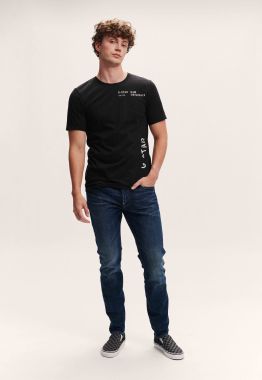 Revend Skinny Jeans