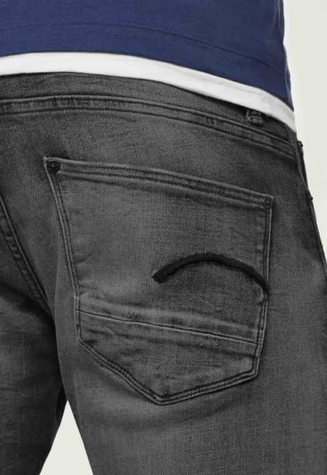 Revend Skinny Jeans