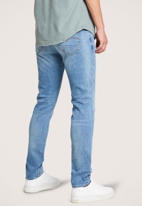 Slim Fit Jeans 