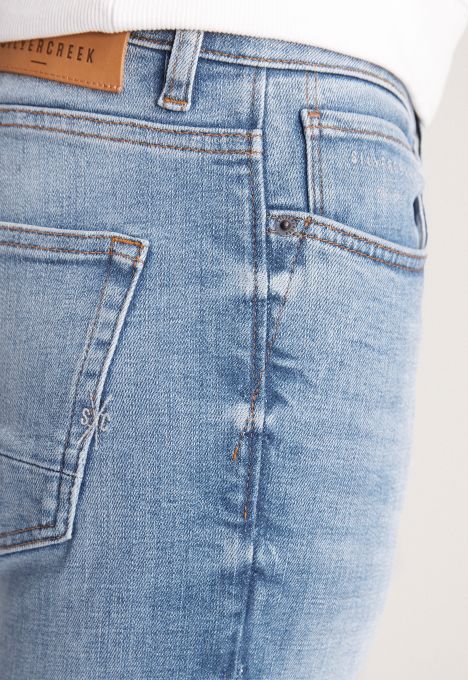 Porter Slim Tapered Jeans