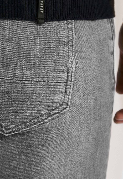 Porter Slim Tapered Jeans 