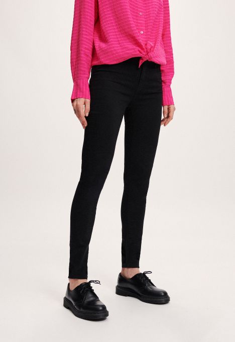 Celsi Super Skinny Jeans