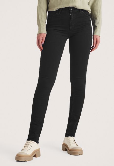 Celsi Super Skinny Jeans