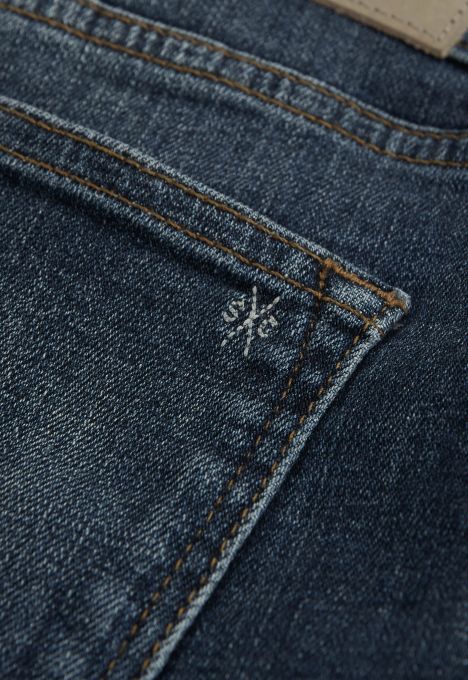 Cinna Girlfriend Slim Jeans