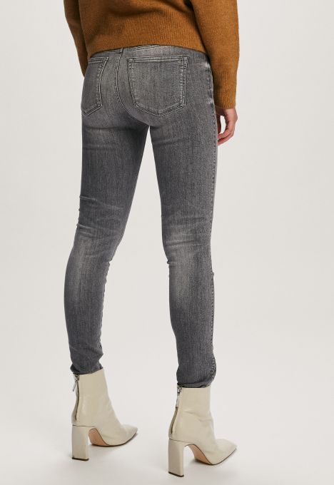 Cassy Mid Waist Skinny Jeans