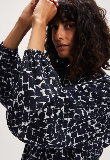 Kavi Blouse