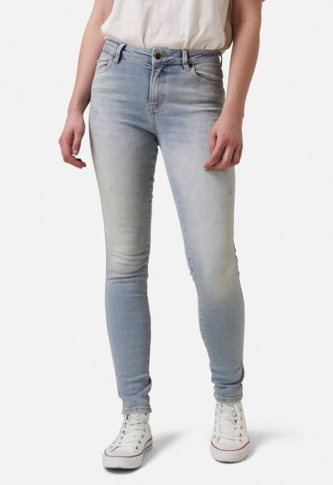 Celsi Super Skinny Jeans