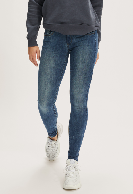 Lynn Mid Super Skinny Jeans