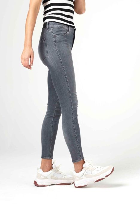Celsi Ankle Super Skinny Jeans
