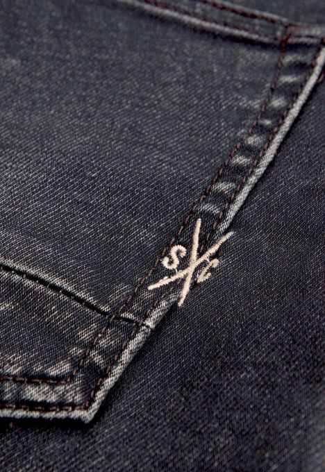 Porter Slim Tapered Jeans