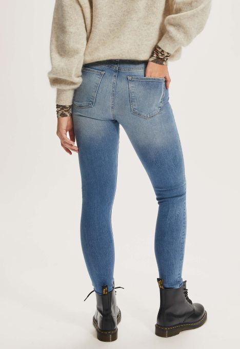 Celsi Super Skinny Jeans