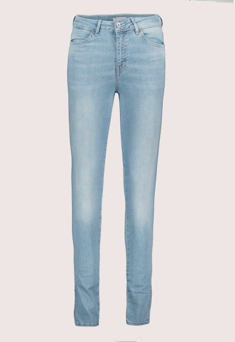 Celsi Super Skinny Jeans