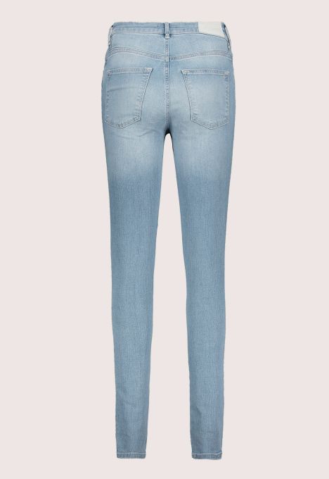 Celsi Super Skinny Jeans